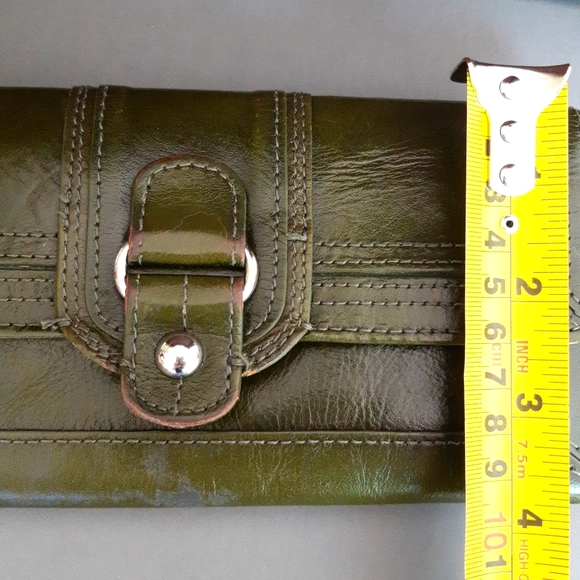 Danier leather wallet. - Picture 6 of 6